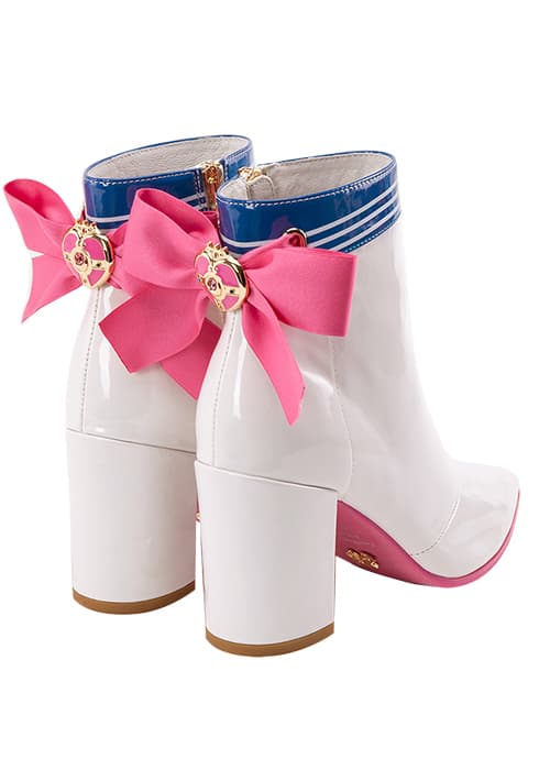 Esta hermosa colección de zapatos de Sailor Moon hará llorar a tu niña interior