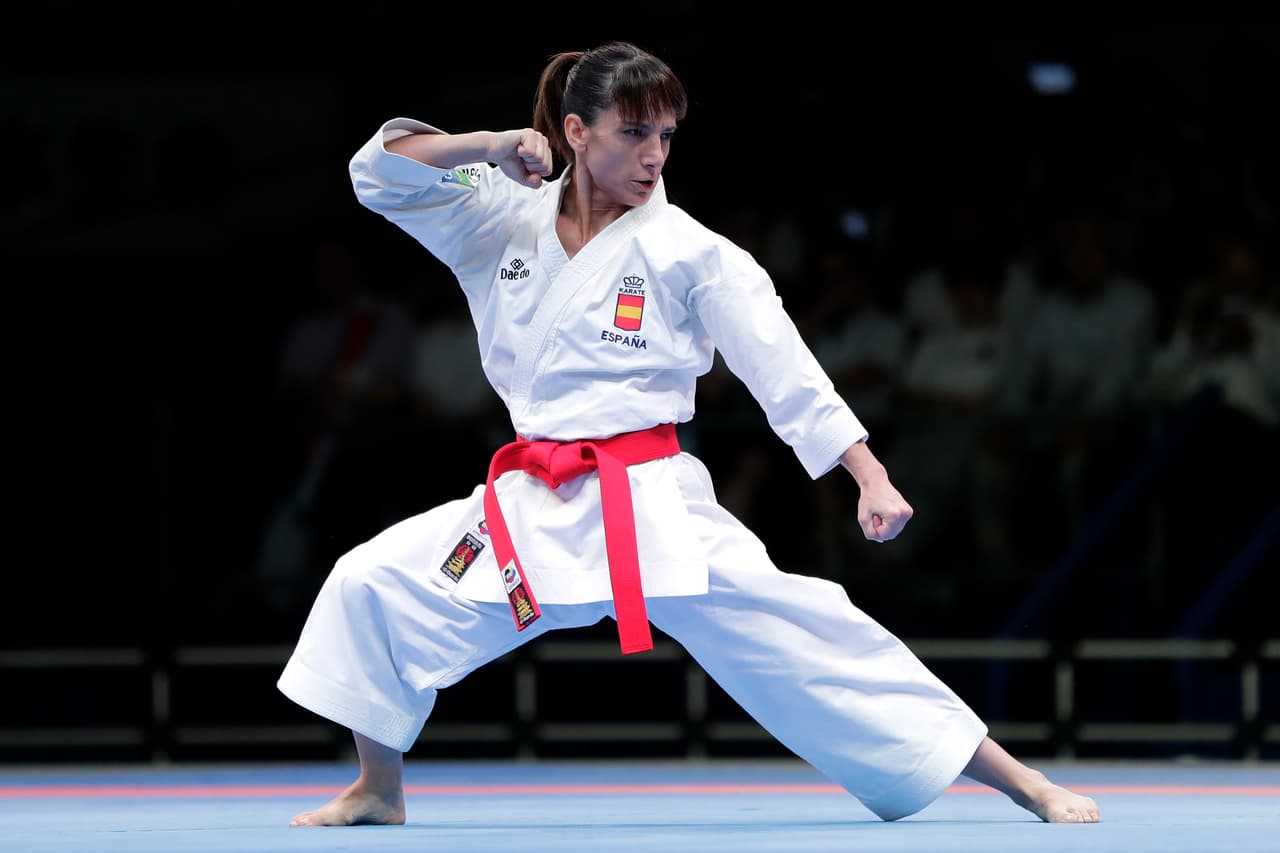 Le dijeron que era demasiado vieja para el karate, pero calló a todos con una medalla de oro