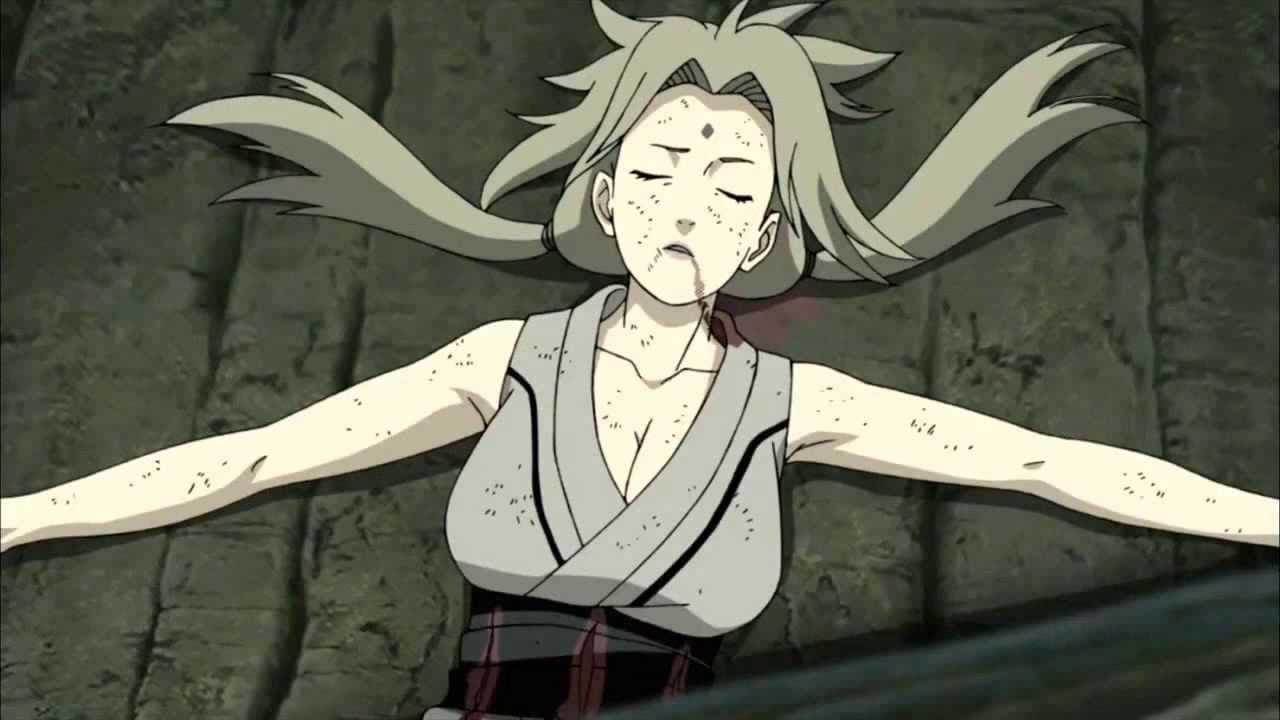 Su pelea contra Kabuto y otras 9 cosas que no tienen sentido de Tsunade