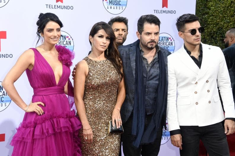Los Derbez crearon la serenata más original para celebrar el aniversario de Eugenio y Alessandra
