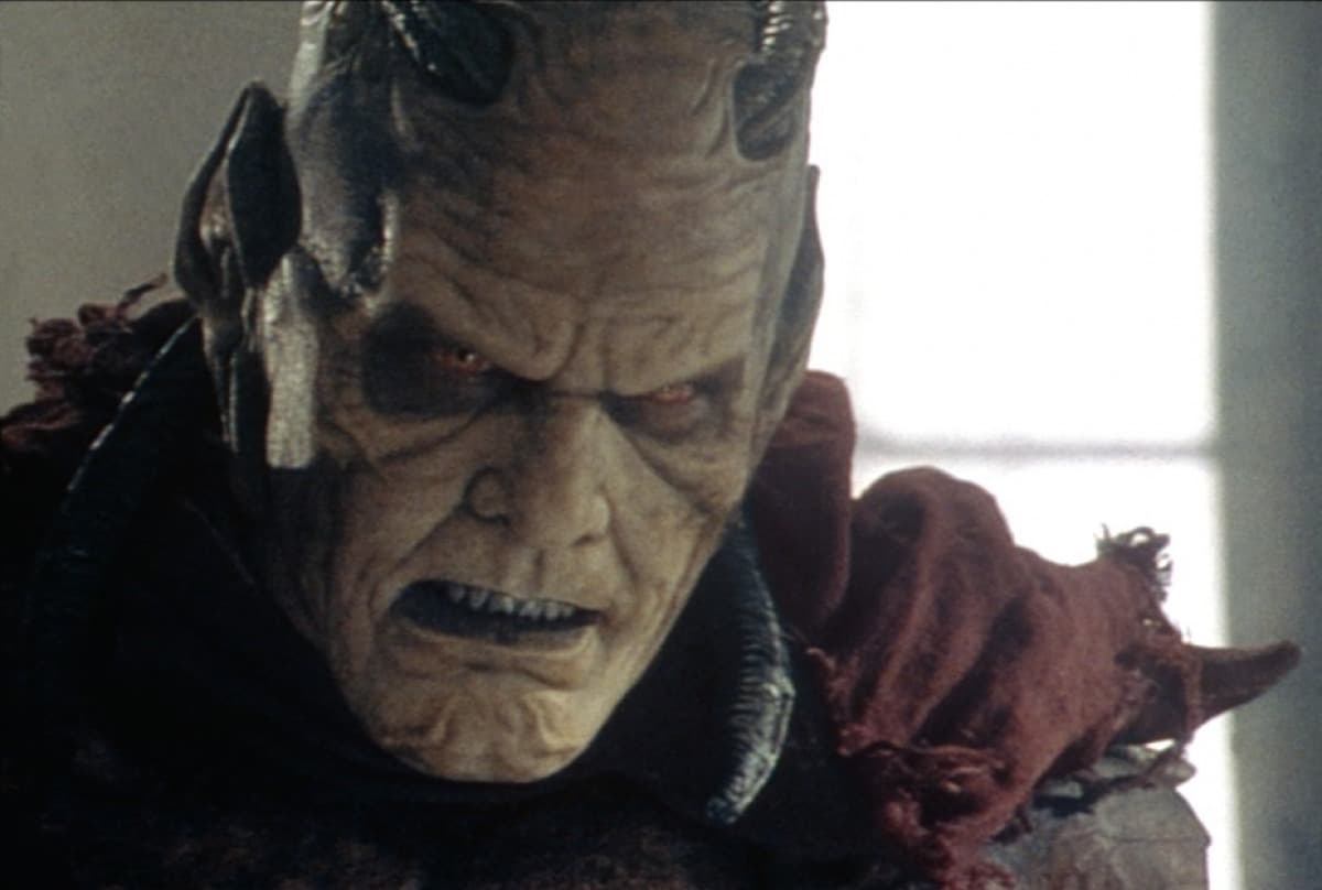 Wishmaster: 5 razones por las que este clásico bizarro es en realidad una gran película