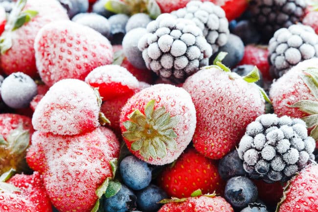 Retiran estas marcas de frutas congeladas por posible E. coli; fueron distribuidas en Texas