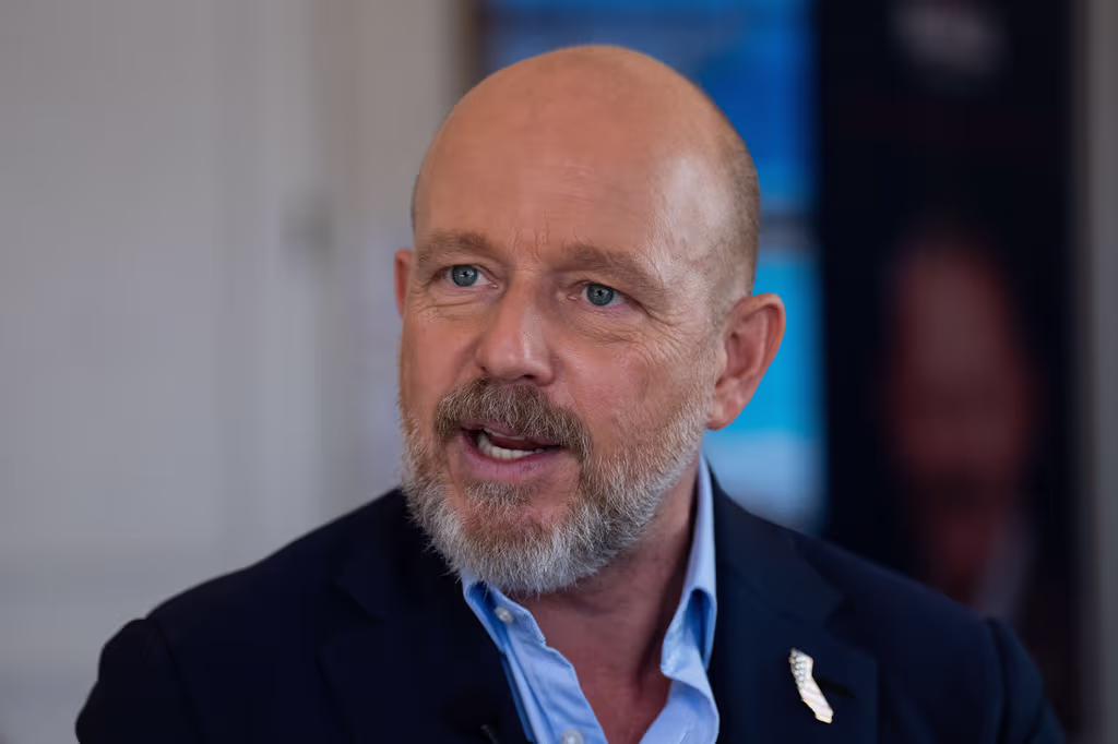Steve Hilton avanza a la elección general por la gobernación de California y enfrentará a Xavier Becerra