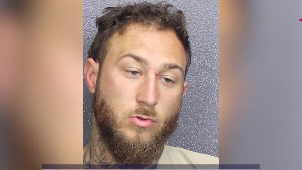 Hombre es arrestado tras robar en un restaurante y apuñalar a una ...