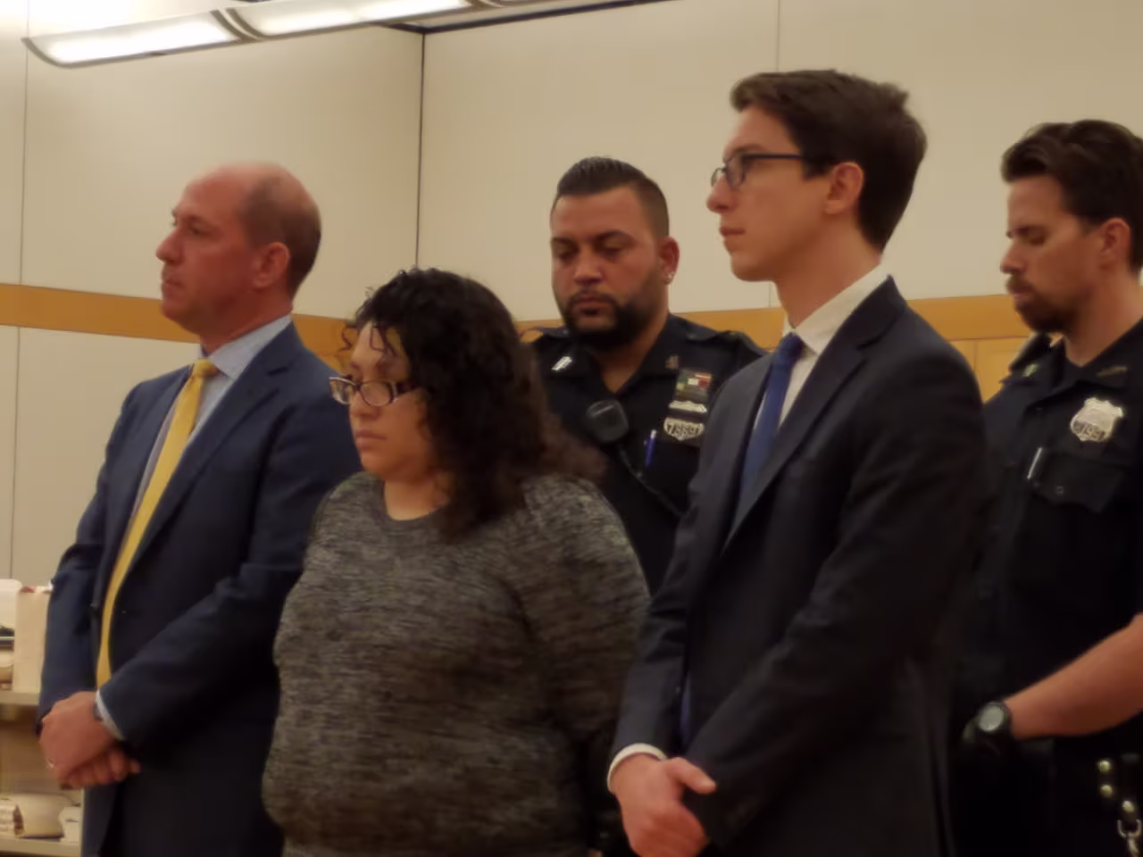 Madre hispana es sentenciada a 25 años por el asesinato de su hija en ...