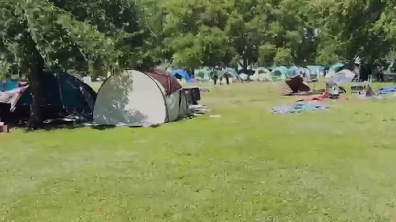 Philadelphia Residents Protest Unjust Evictions: WUVP & Univision 65 Coverage