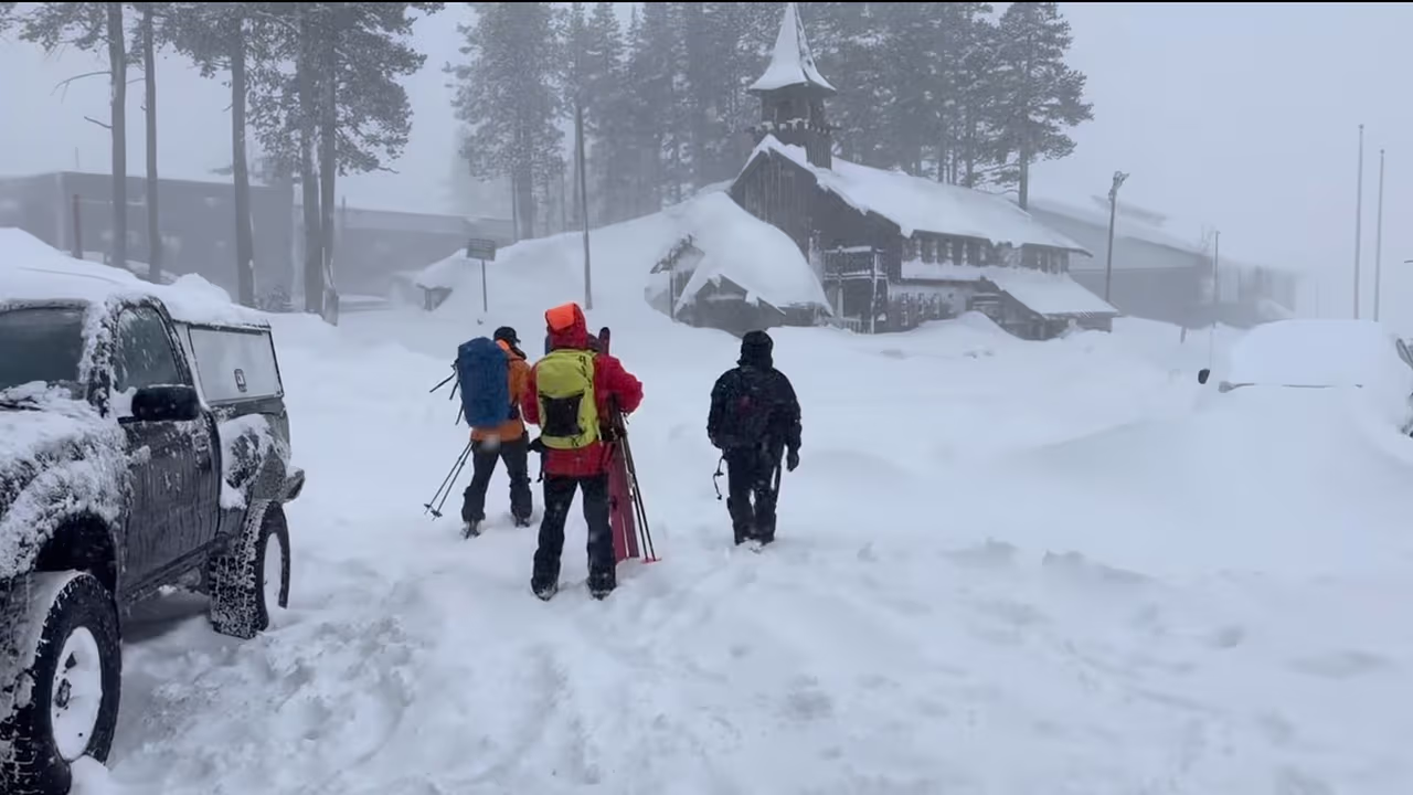 Encuentran ocho esquiadores sin vida tras avalancha al norte de ...