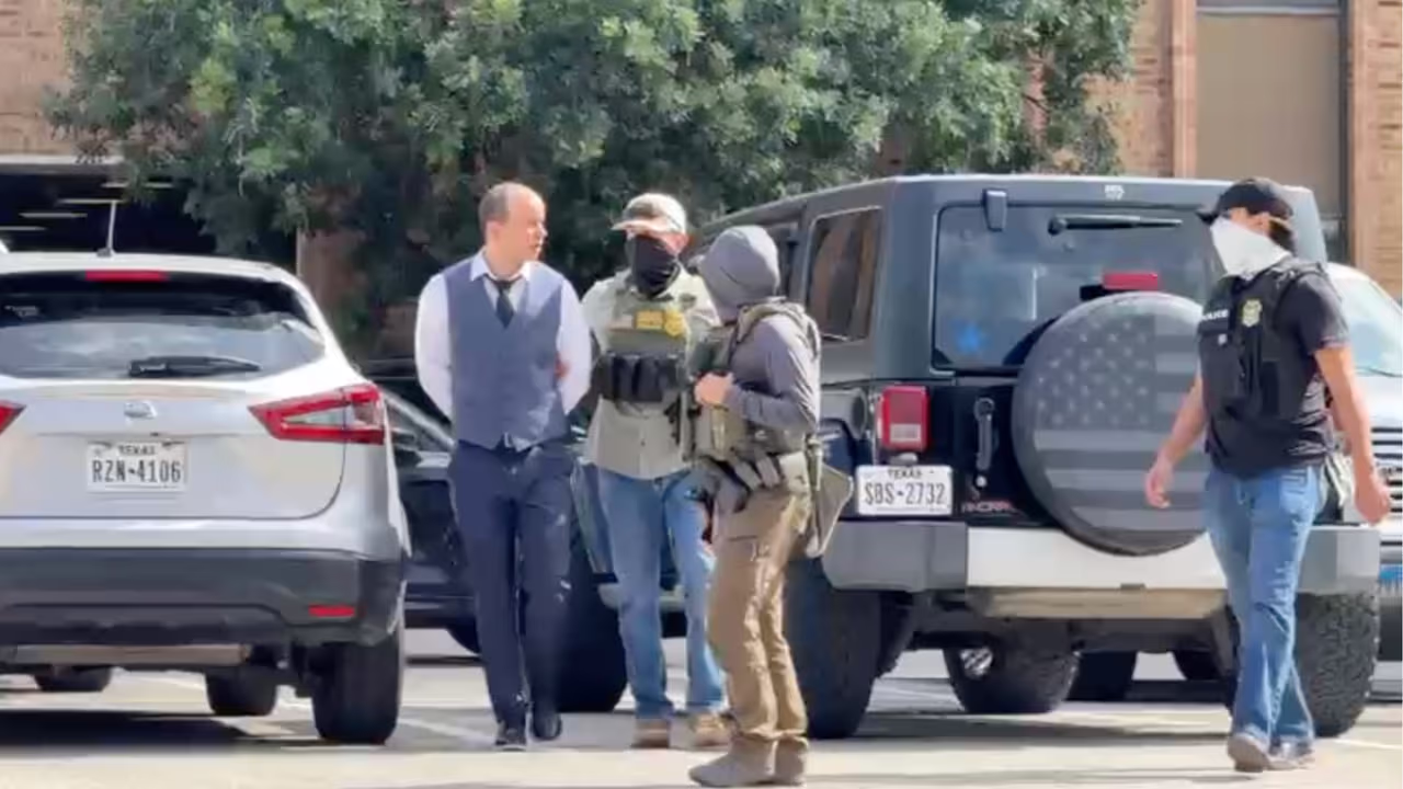 ICE hace arrestos 'exprés' en la Corte de Inmigración de San Antonio ...