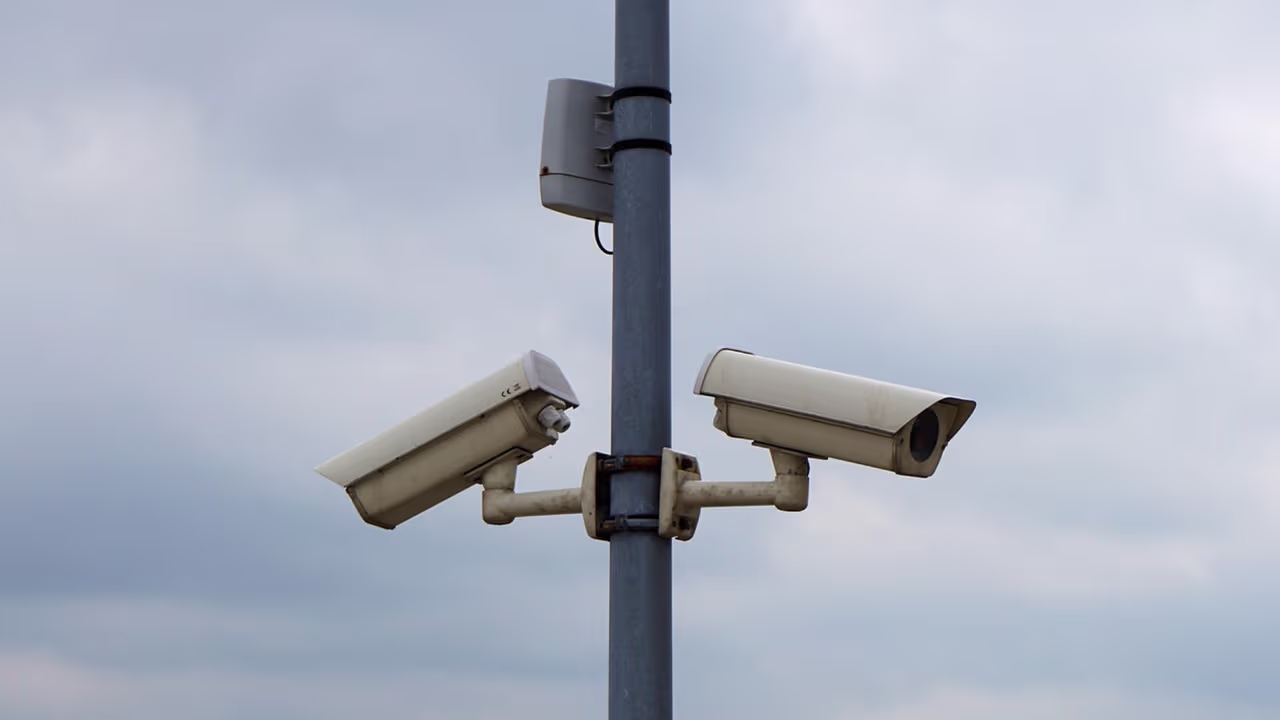 Des caméras de vidéosurveillance en Virginie pourraient être utilisées pour suivre les migrants | Univision Washington WFDC