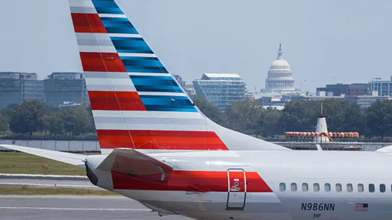 Tras suspensión por olor químico reanudan operaciones en aeropuertos de ...