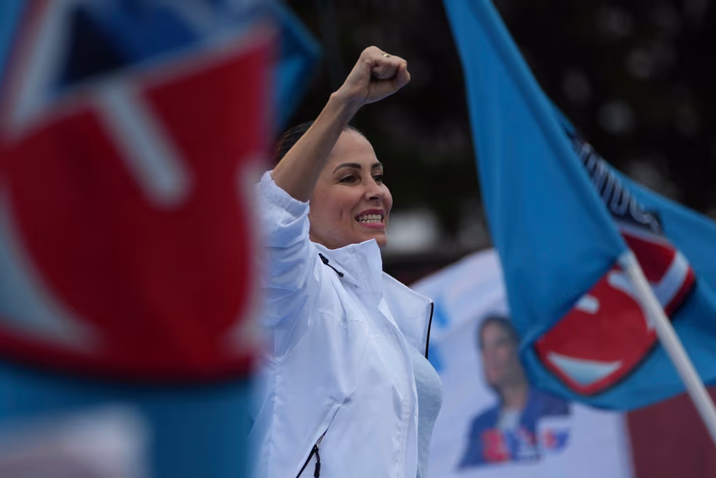 Detienen en Ecuador a la excandidata presidencial de izquierda Luisa González