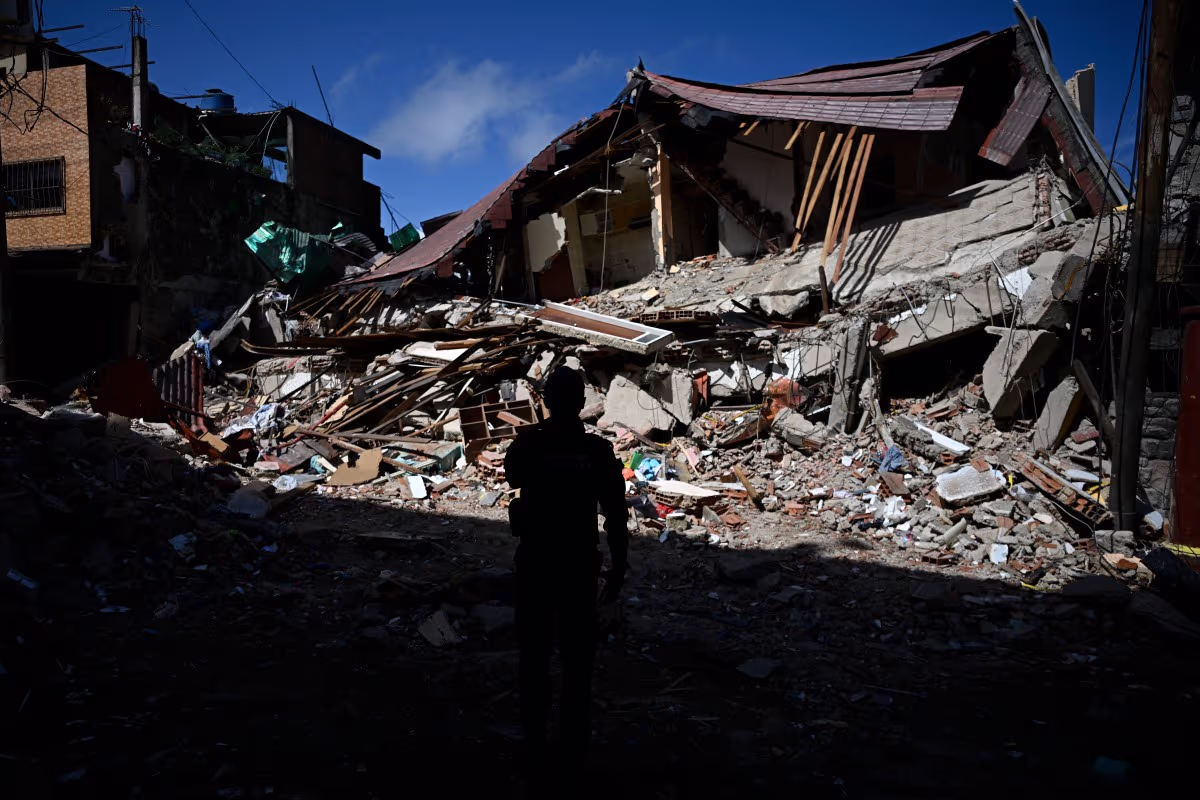 The tragedy of flight 164: from Texas to Venezuela's' zero zone ', where more than 100 deportees are under the rubble of their hotel