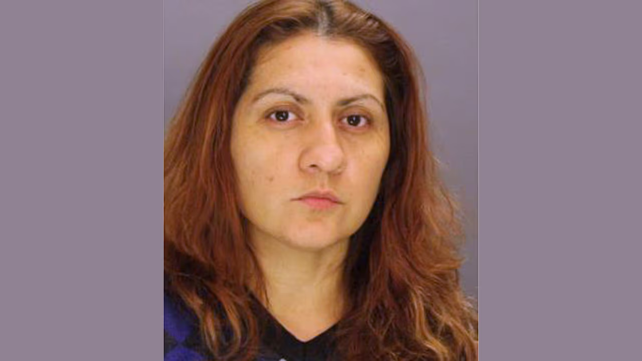 Mujer acusada de matar a una conocida y robarle su bebé dice que ...