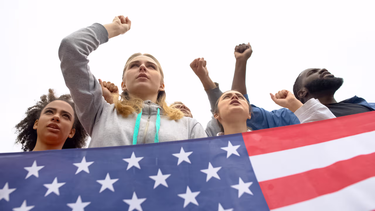 Image accompanying Durante los años de Obama, el índice de estudiantes latinos que abandonaron la escuela secundaria se redujo más de la mitad