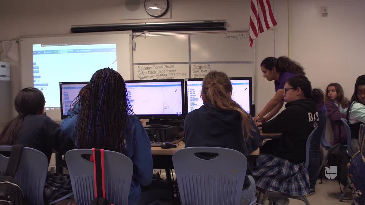 Creating art with code: this is how a school teaches its students to ...