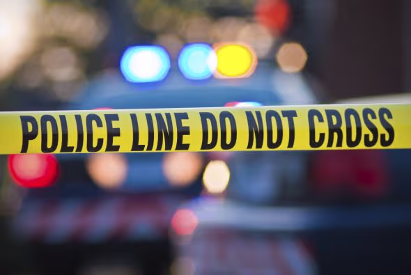 Hombre es asesinado a tiros fuera de su casa al sur de la ciudad | N+ ...