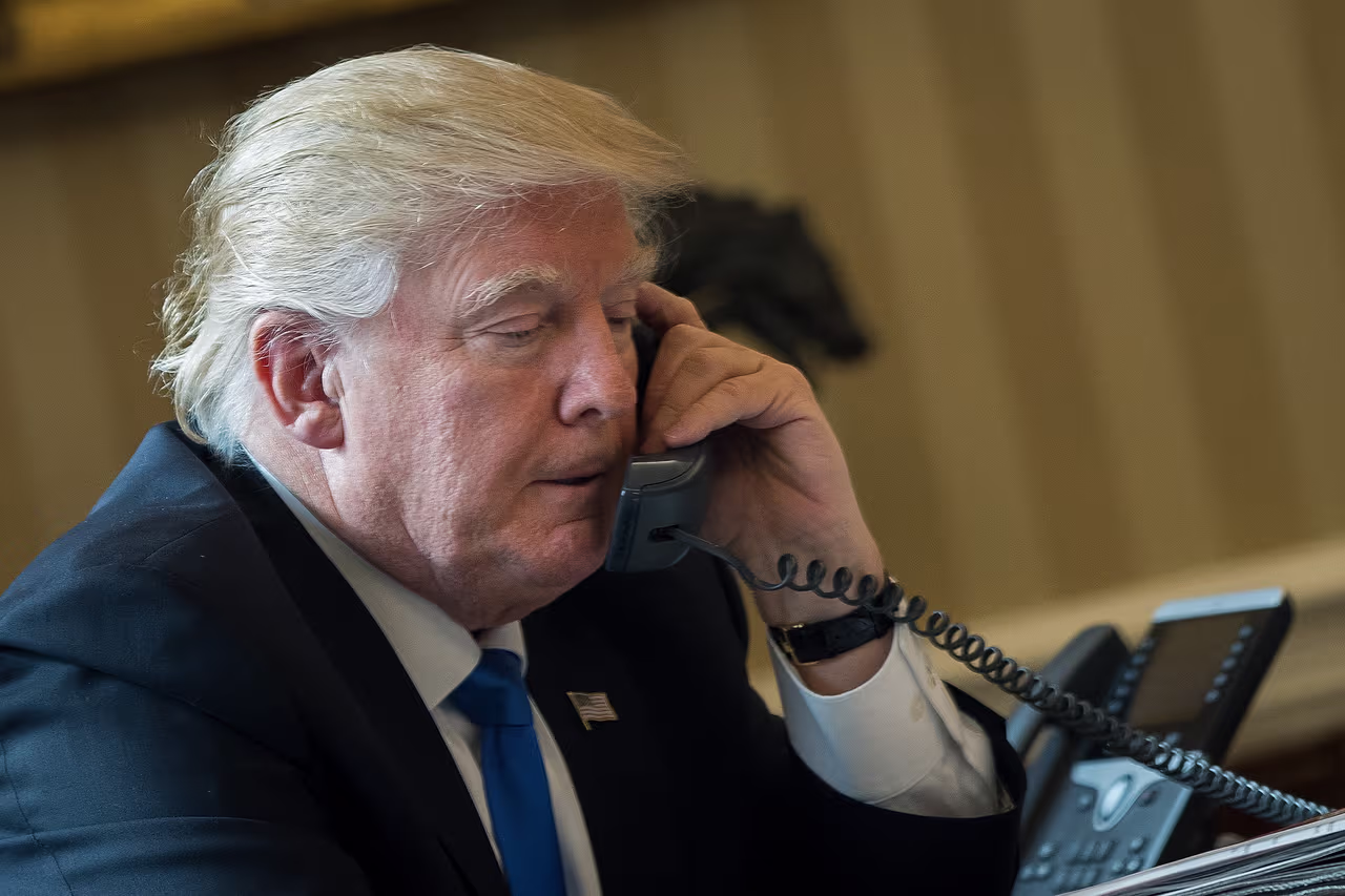 Trump arremete de nuevo contra Meloni y el Papa: "Estoy conmocionado ...