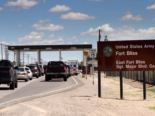テキサスに建設され、米国最大の移民拘置所について知られていること| Univision Imigration News