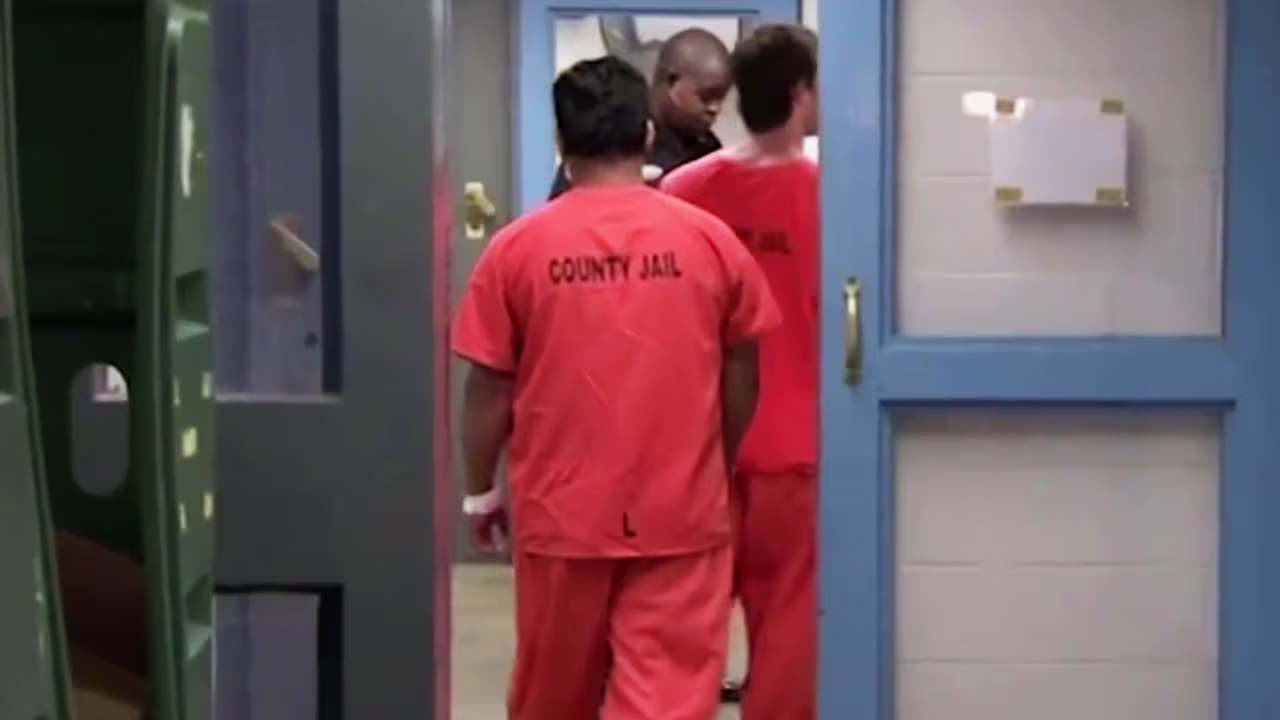 Liberan a casi 300 presos del condado de Harris en Texas por un fallo ...