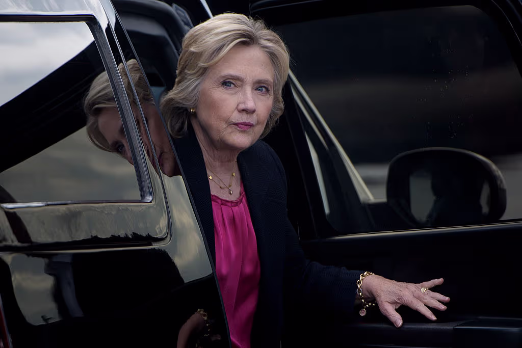 Image accompanying Una laptop vincula a Hillary Clinton con red de trata de niñas y pedofilia