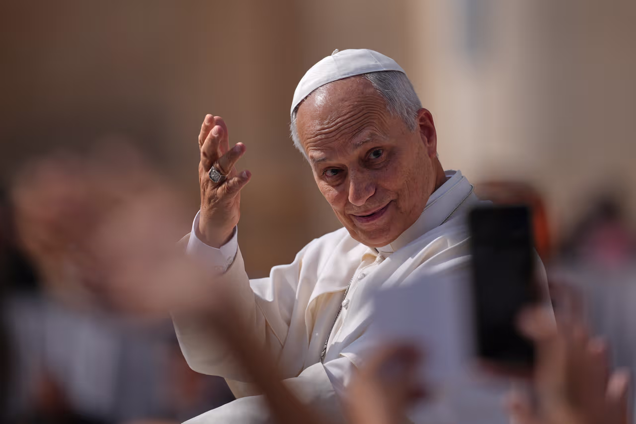 El papa León XIV se presentará en público el domingo; confirman una "mejora" en su salud tras operación