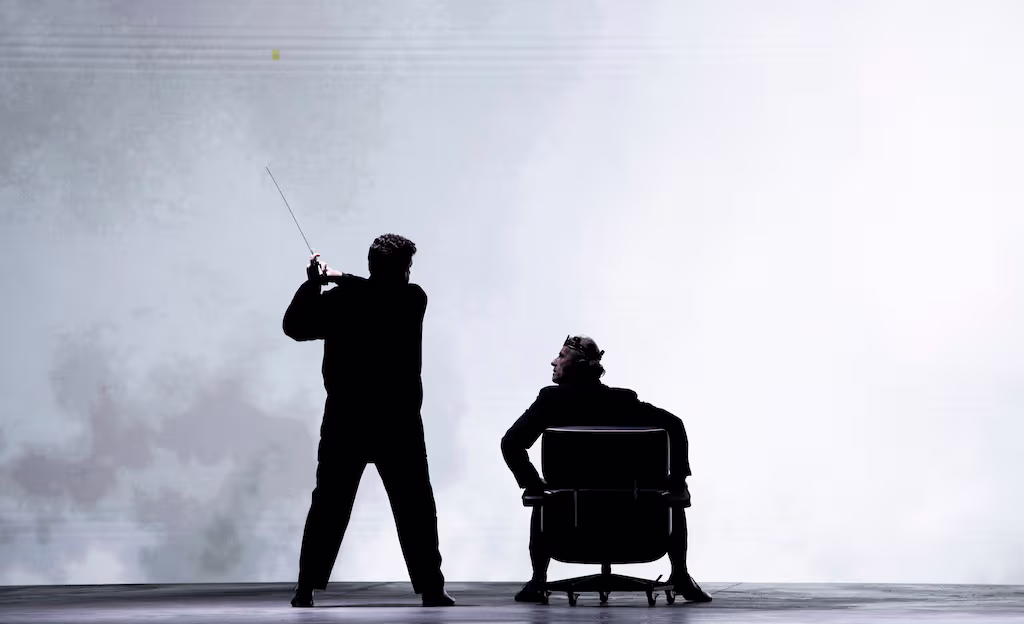 Macbeth moderno, poderoso y deslumbrante toma el verano del Teatro alla ...