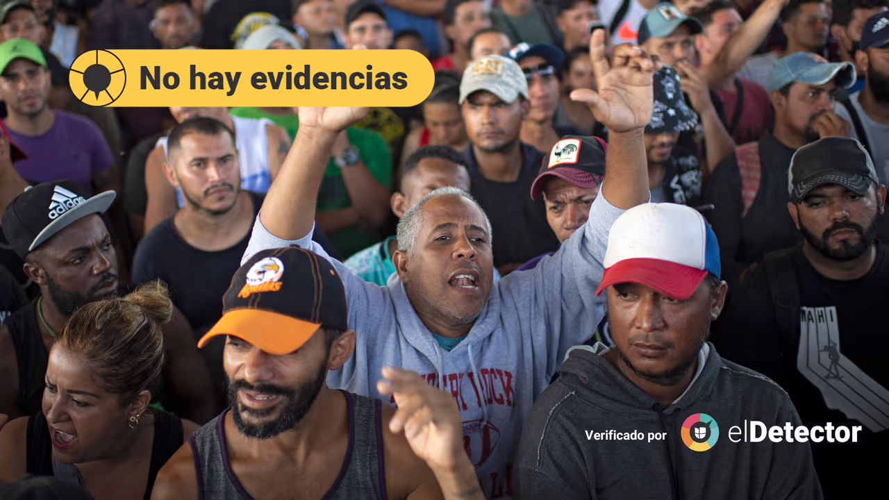 Image accompanying La caravana migrante movilizada desde Tapachula, México, a la frontera con Estados Unidos es la más grande en la historia