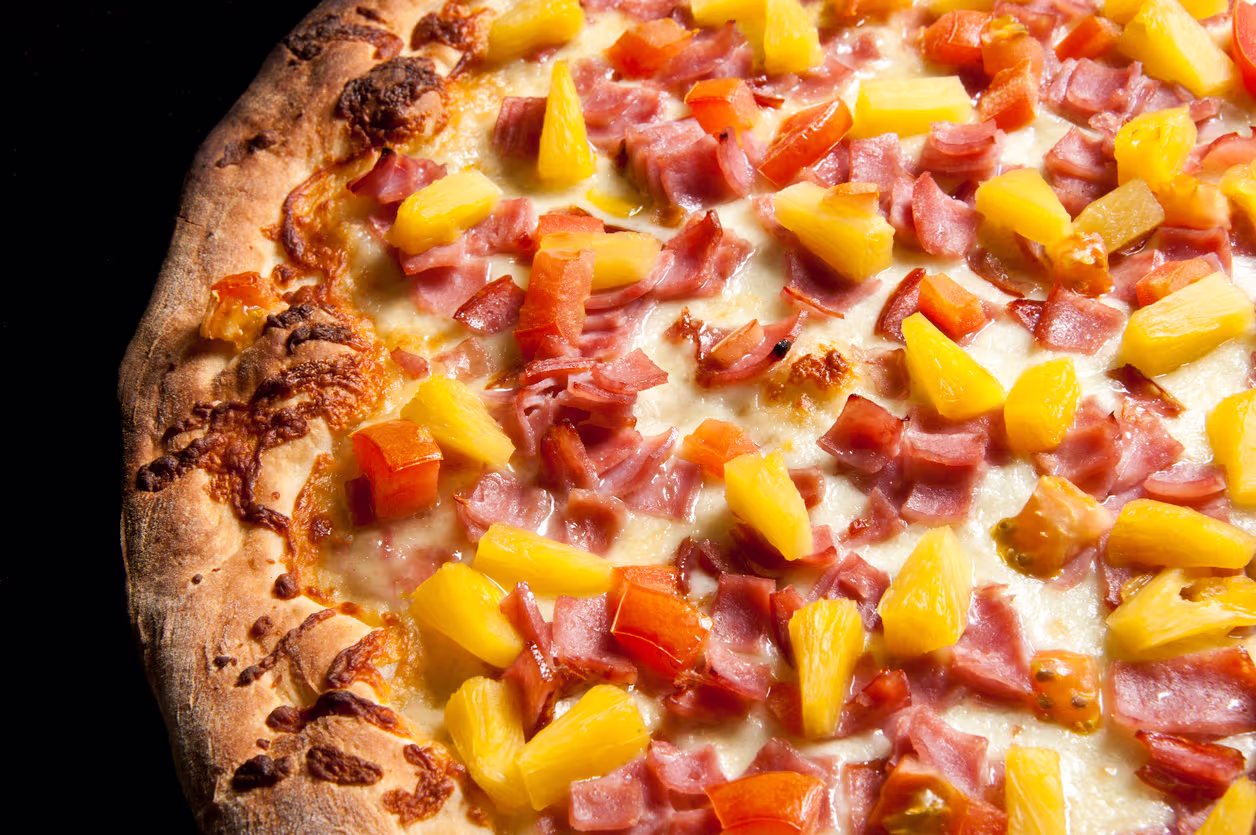 Muere Sam Panopoulos, el inventor canadiense de la pizza hawaiana, a ...