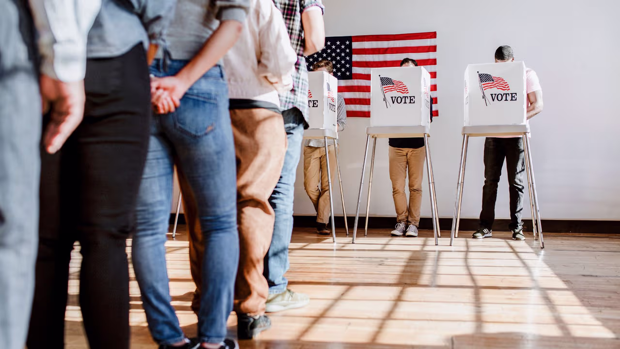 Image accompanying ¿Por qué Estados Unidos vota siempre en martes?, from Univision