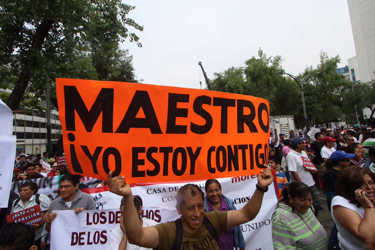 Maestros de la Ciudad de México se suman a las protestas en contra de ...