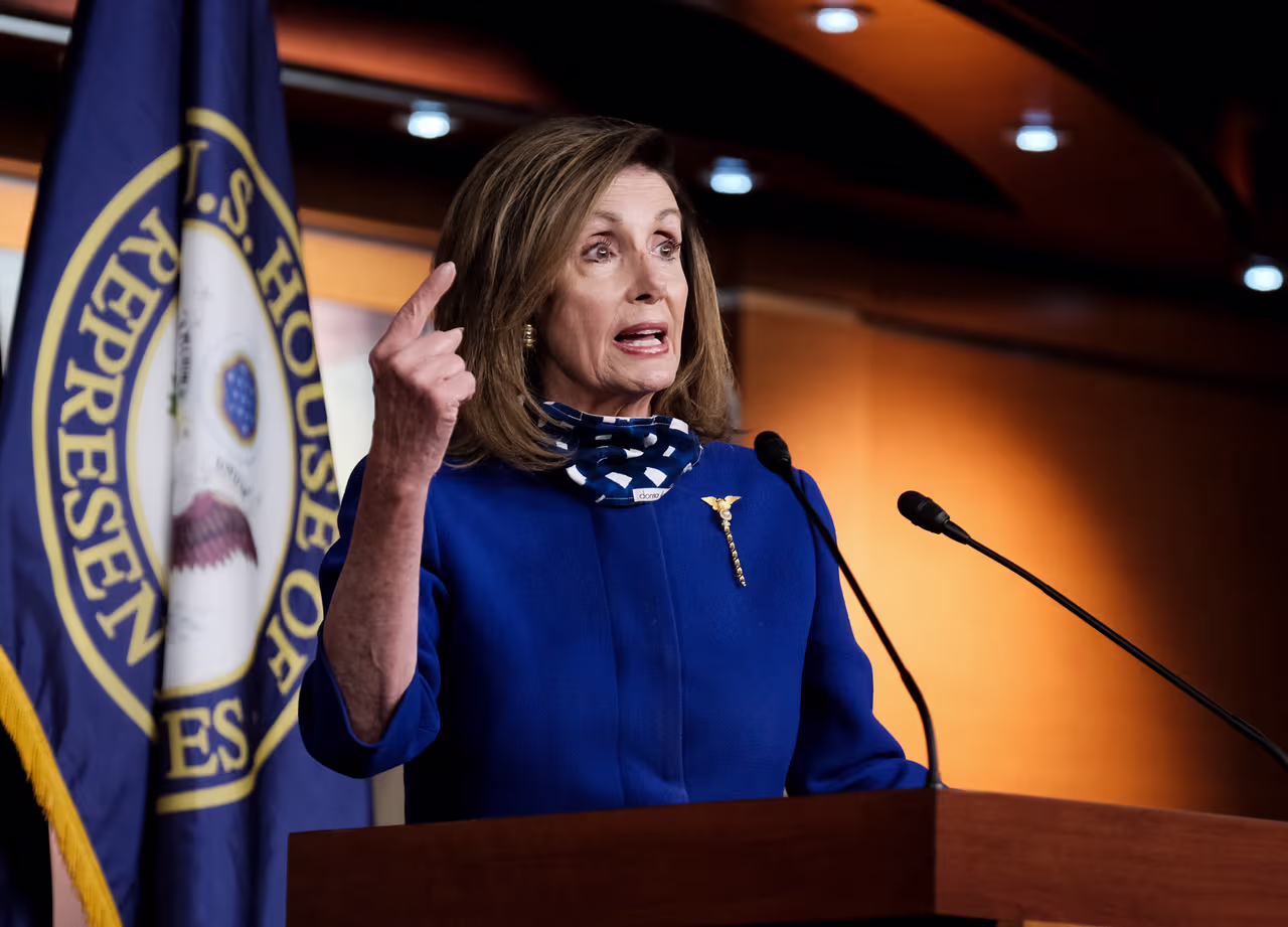 Image accompanying Pelosi se convertiría en Presidenta si hay un retraso de las elecciones.