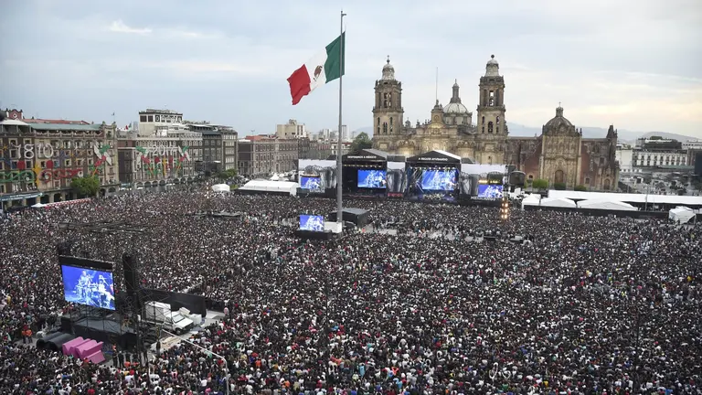 https://www.univision.com/api/image/og/us/noticias/terremotos/artistas-claman-por-la-solidaridad-con-mexico-tras-el-terremoto-con-un-multitudinario-concierto-en-el-zocalo