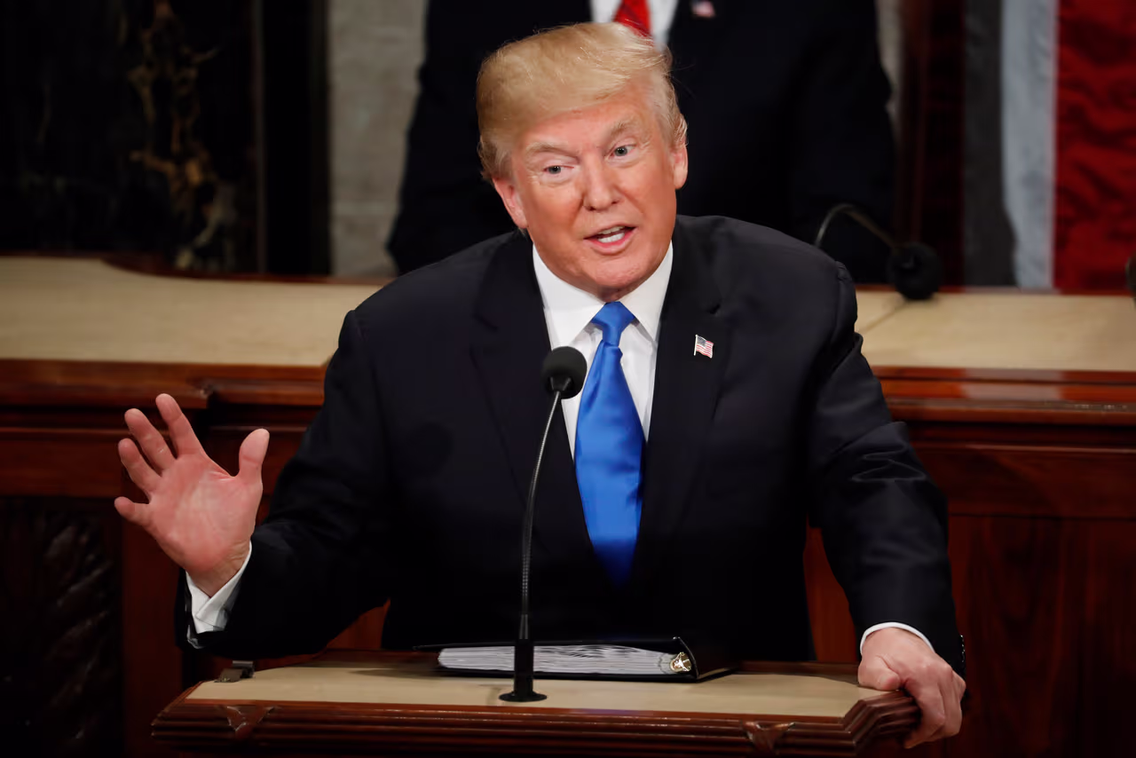 Image accompanying Trump fue acusado en los tribunales de agredir sexualmente a 26 mujeres, entre ellas siete niñas