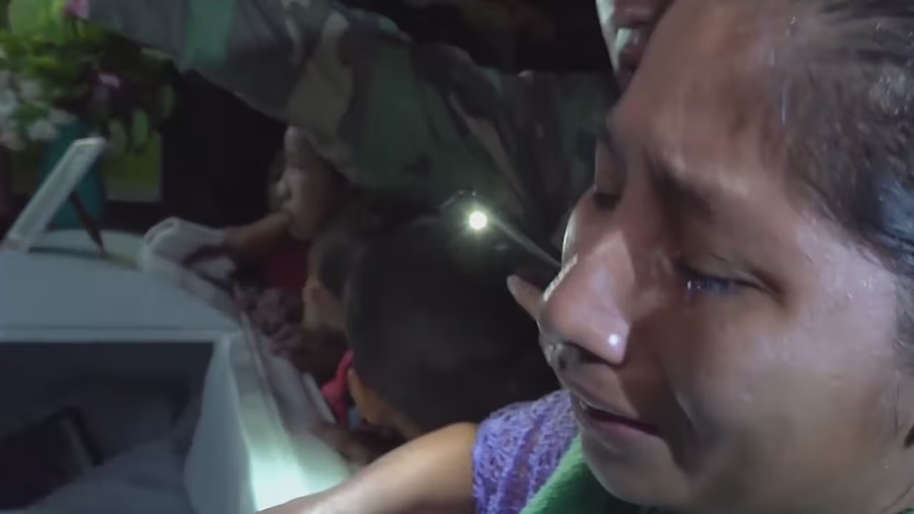 La triste despedida a Jakelin Caal, la niña guatemalteca que murió en ...