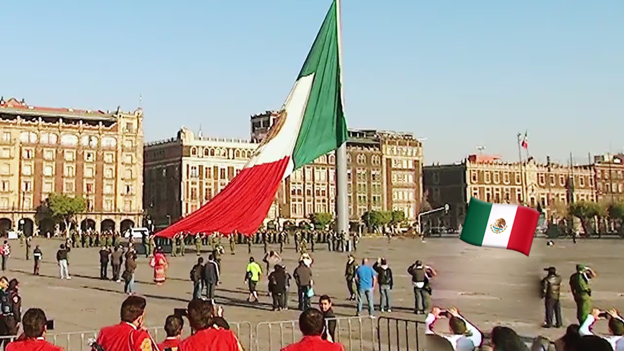 Presenciamos en vivo la ceremonia de honores a la bandera de México ...