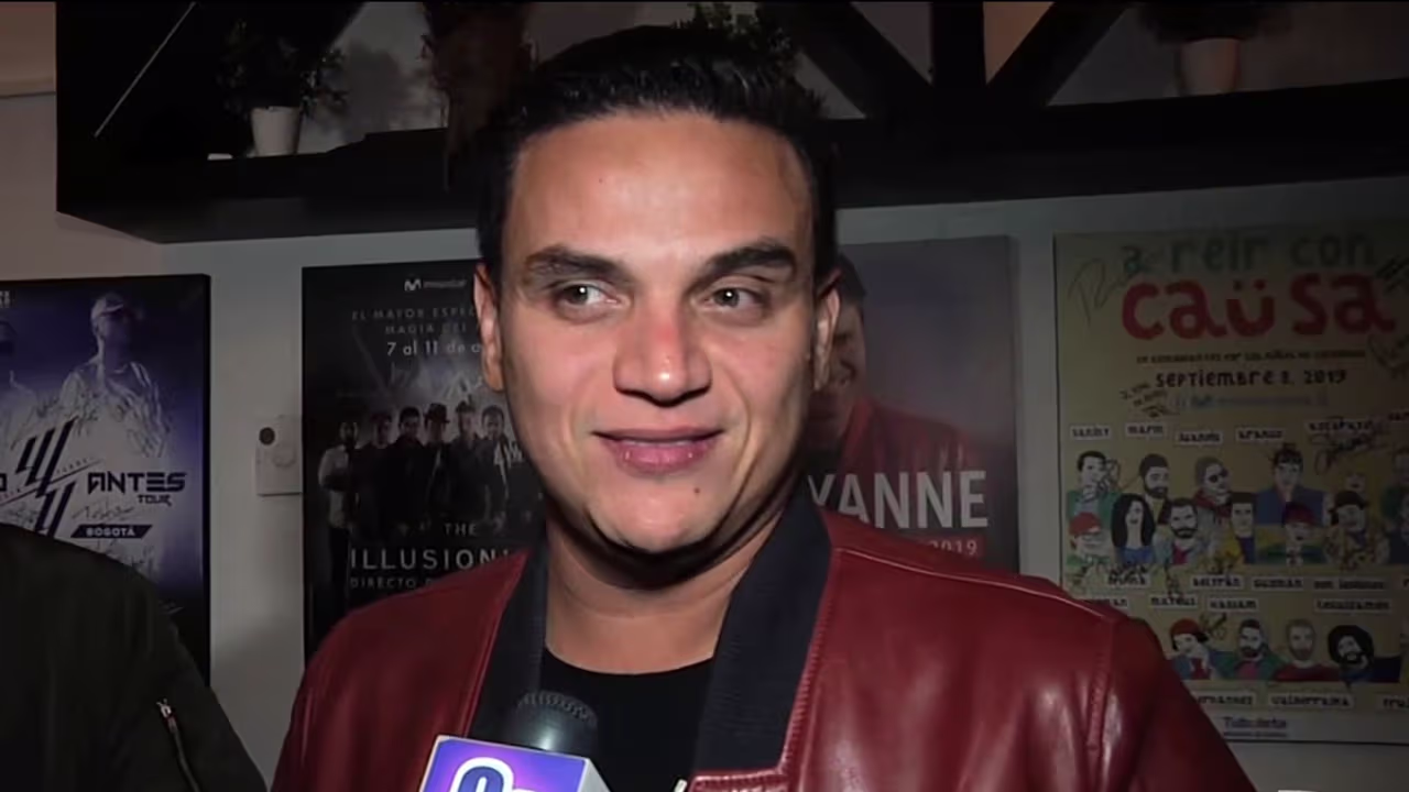 Fans de Silvestre Dangond confundieron su ropa interior con un pañal y ...