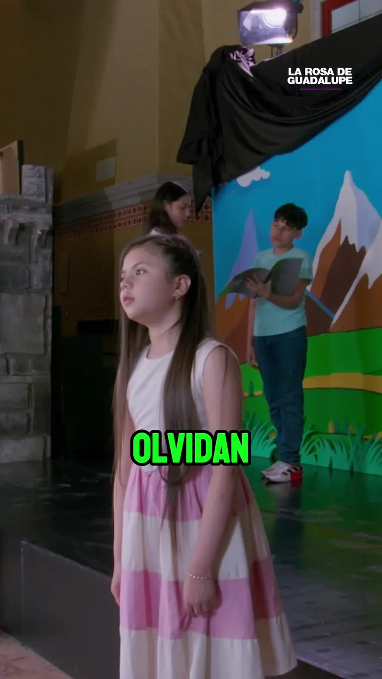 A las niñas les gusta el guapísimo de Teo | Series La Rosa de Guadalupe ...