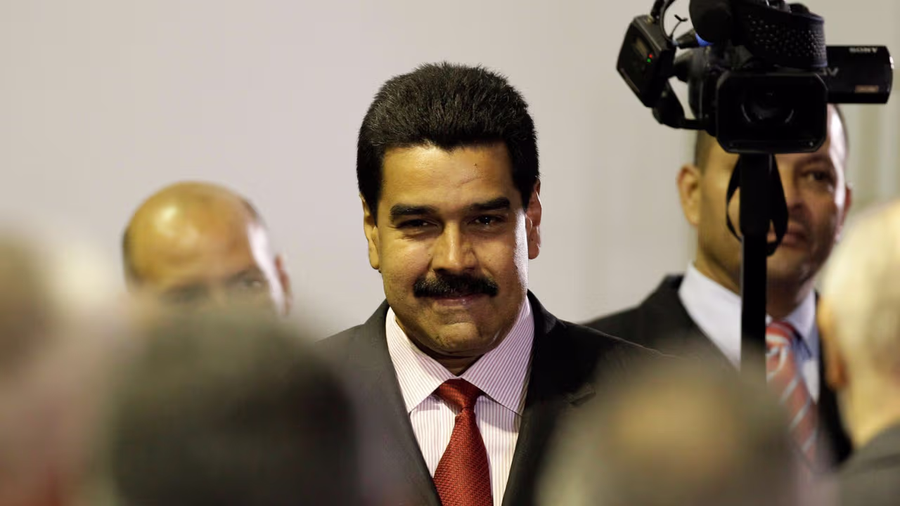 Nicolás Maduro y su esposa Cilia Flores comparecen este lunes en corte ...