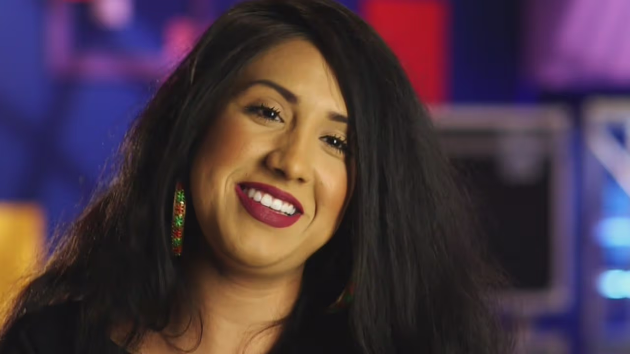 La hermana de Hadasha fue clave para superar su problema auditivo ...