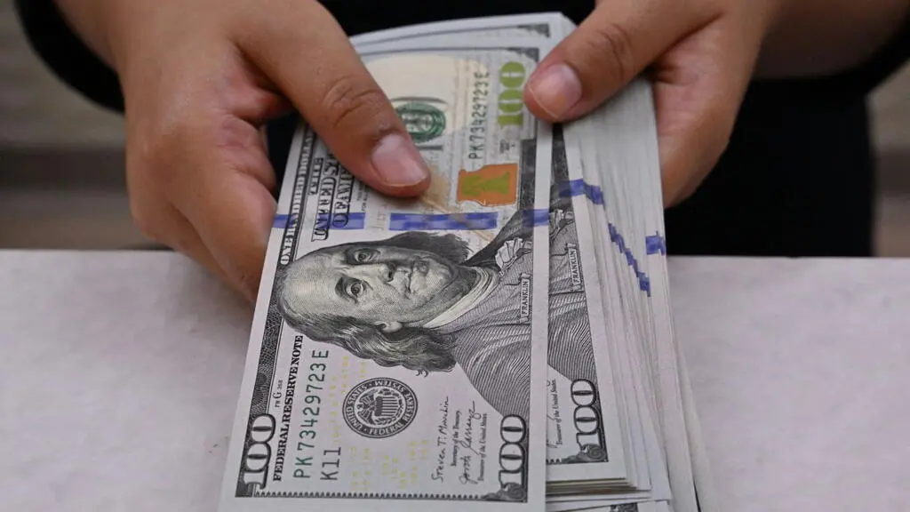 ¿Has considerado invertir tu dinero, pero no te atreves? Estos consejos te ayudarán a perder el miedo