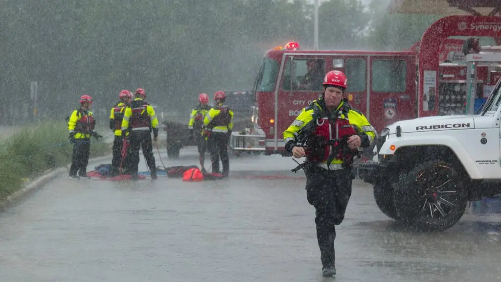 inundaciones-en-texas-por-fuertes-tormentas-dejan-muerto-y-personas-atrapadas-movilizan-equipos-de-rescate