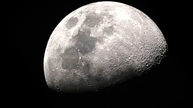 Qué es la luna negra de este sábado y por qué es un fenómeno tan raro |  Noticias Univision Fenómenos Naturales | Univision