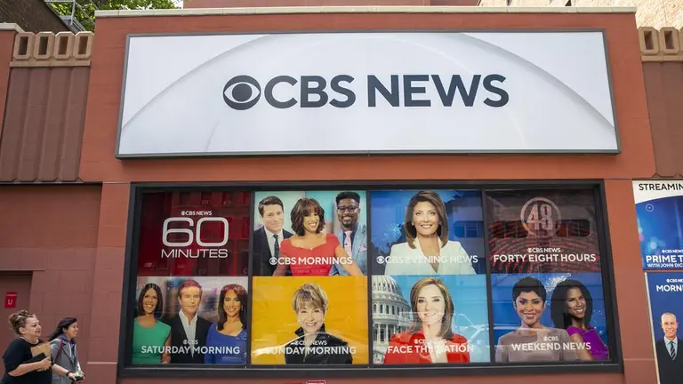 Cómo el acuerdo de CBS con Trump por una entrevista con Kamala Harris cambia el vínculo entre medios y la Casa Blanca | N+ Univision Política | Univision