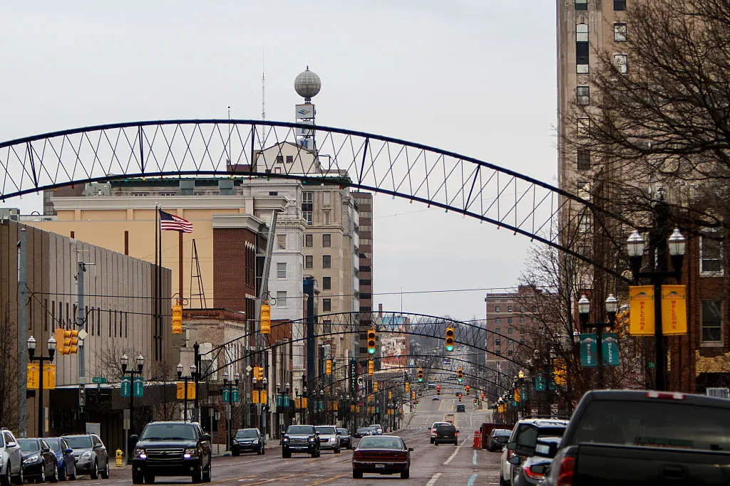 ¿Quieres un vecindario más seguro? Embellecerlo podría funcionar mejor que aplicar mano dura